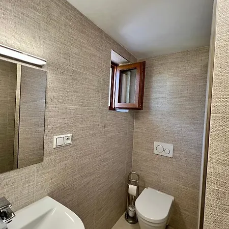 Liberta 3* بوبراد