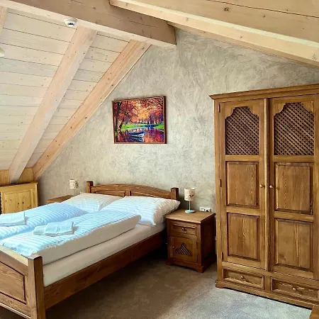 Liberta بيت ضيافة بوبراد