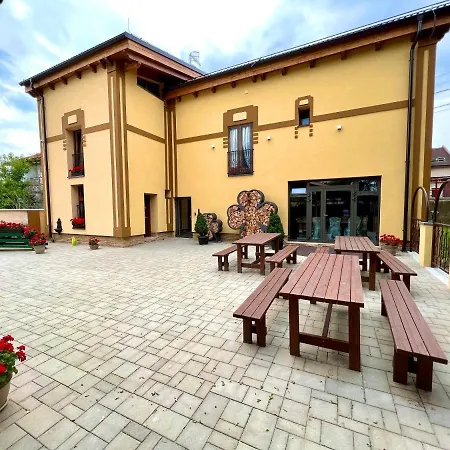 Liberta بوبراد